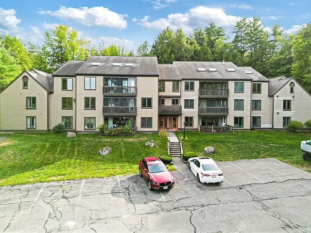 $239,000 | 34 Parkwood Drive, Unit 203, Augusta, ME 04330
