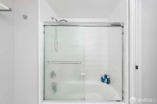 $3,600 | 403 Main Street, Unit 805N, San Francisco, CA 94105