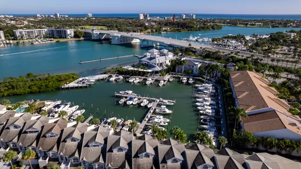 $1,175,000 | 1000 North Us Highway, Unit JA301, Jupiter, FL 33477