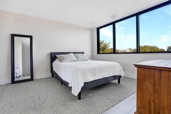 $1,175,000 | 1000 North Us Highway, Unit JA301, Jupiter, FL 33477