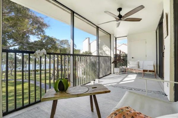 $1,175,000 | 1000 North Us Highway, Unit JA301, Jupiter, FL 33477