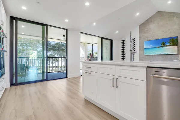 $1,175,000 | 1000 North Us Highway, Unit JA301, Jupiter, FL 33477