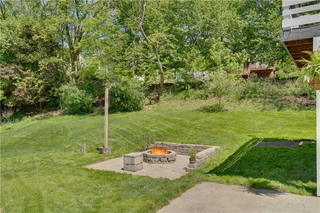204 Randy Lane Coraopolis, PA 15108 - Photo 14 of 25 Gallery Image 14