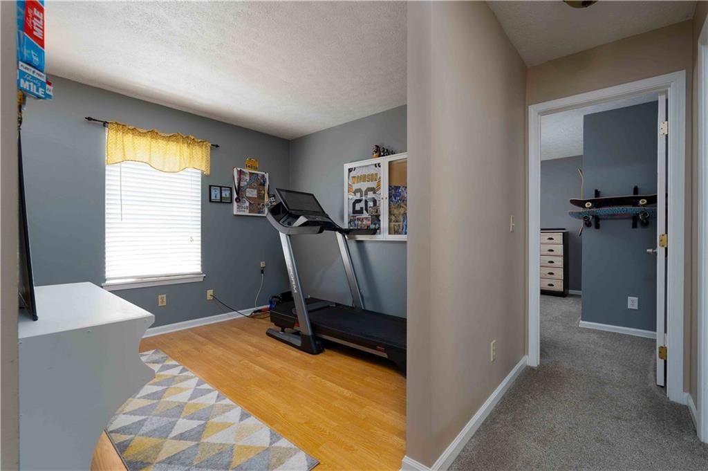 204 Randy Lane Coraopolis, PA 15108 - Photo 17 of 25 Gallery Image 17