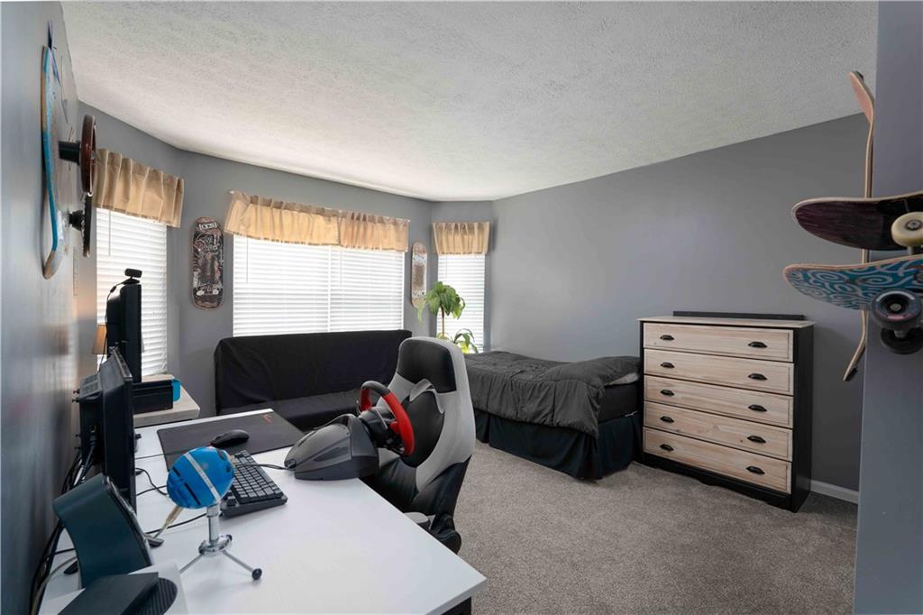 204 Randy Lane Coraopolis, PA 15108 - Photo 19 of 25 Gallery Image 19