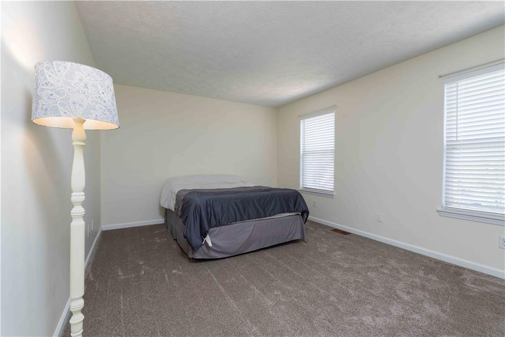 204 Randy Lane Coraopolis, PA 15108 - Photo 20 of 25 Gallery Image 20