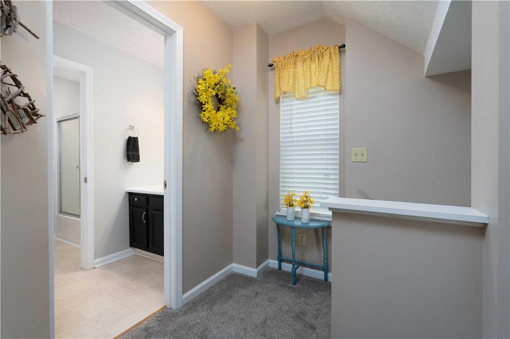 204 Randy Lane Coraopolis, PA 15108 - Photo 21 of 25 Gallery Image 21