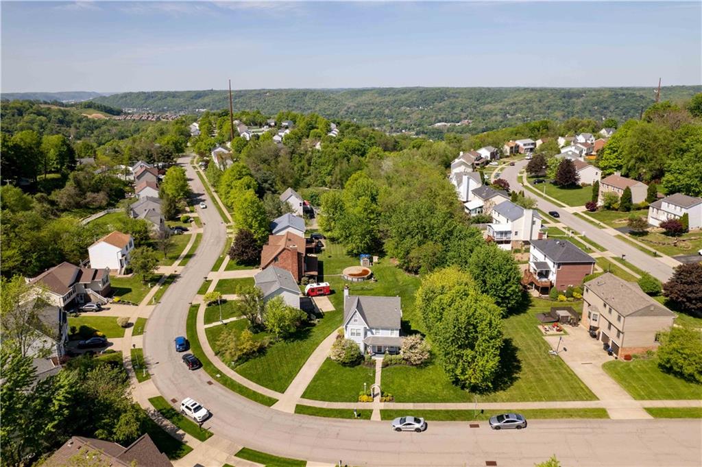 204 Randy Lane Coraopolis, PA 15108 - Photo 23 of 25 Gallery Image 23