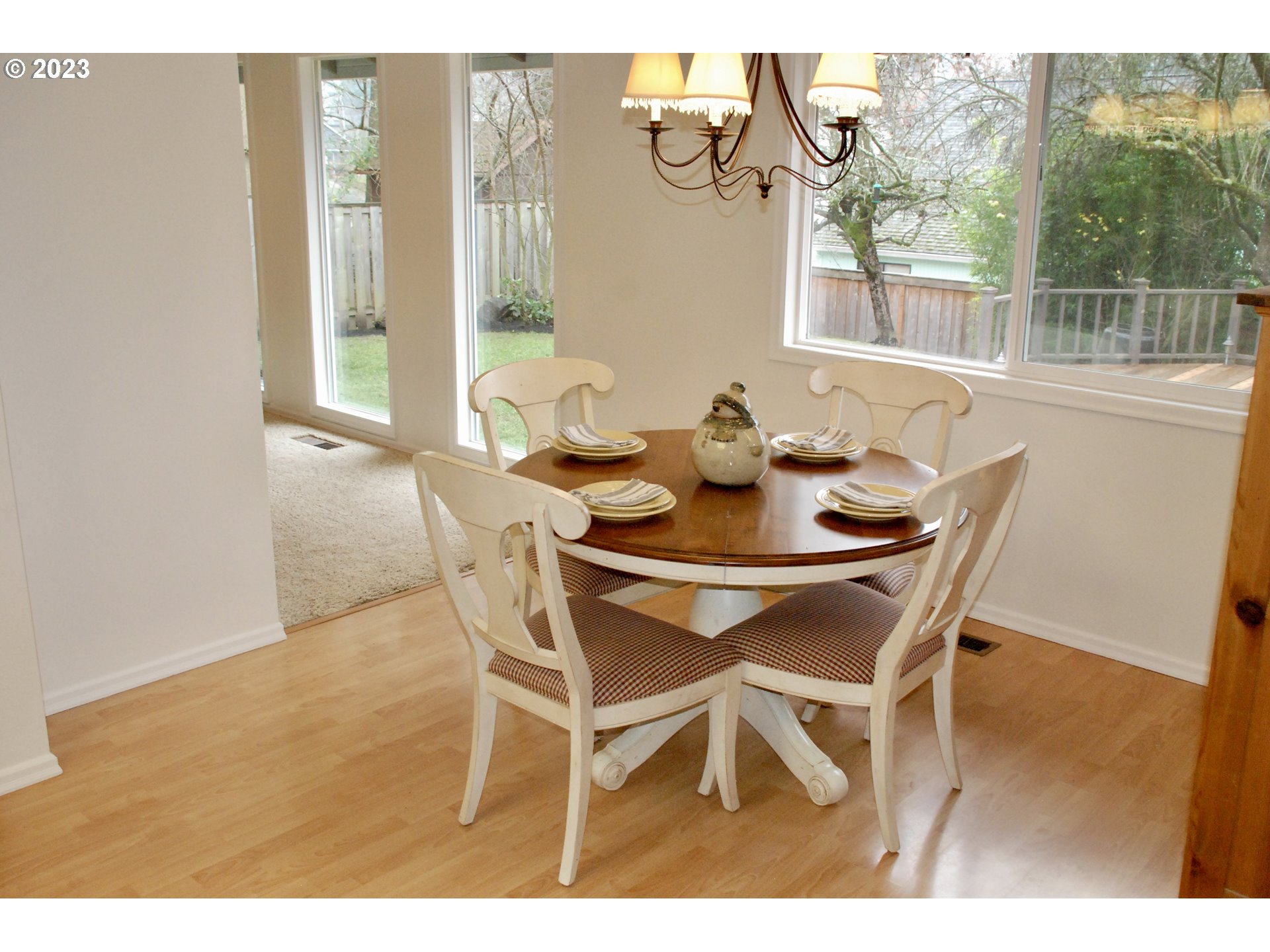 7175 Southwest 173rd Avenue Beaverton, OR 97007 - Photo 9 of 20 a dining room with furniture and window