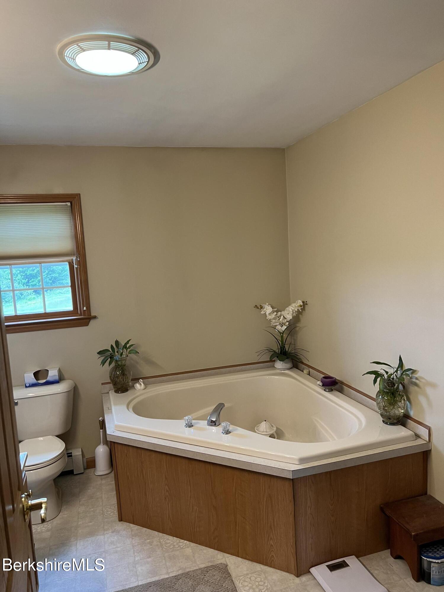 140 Hill Cemetery Road Windsor, MA 01270 - Photo 13 of 34 Primary Bath w/shower