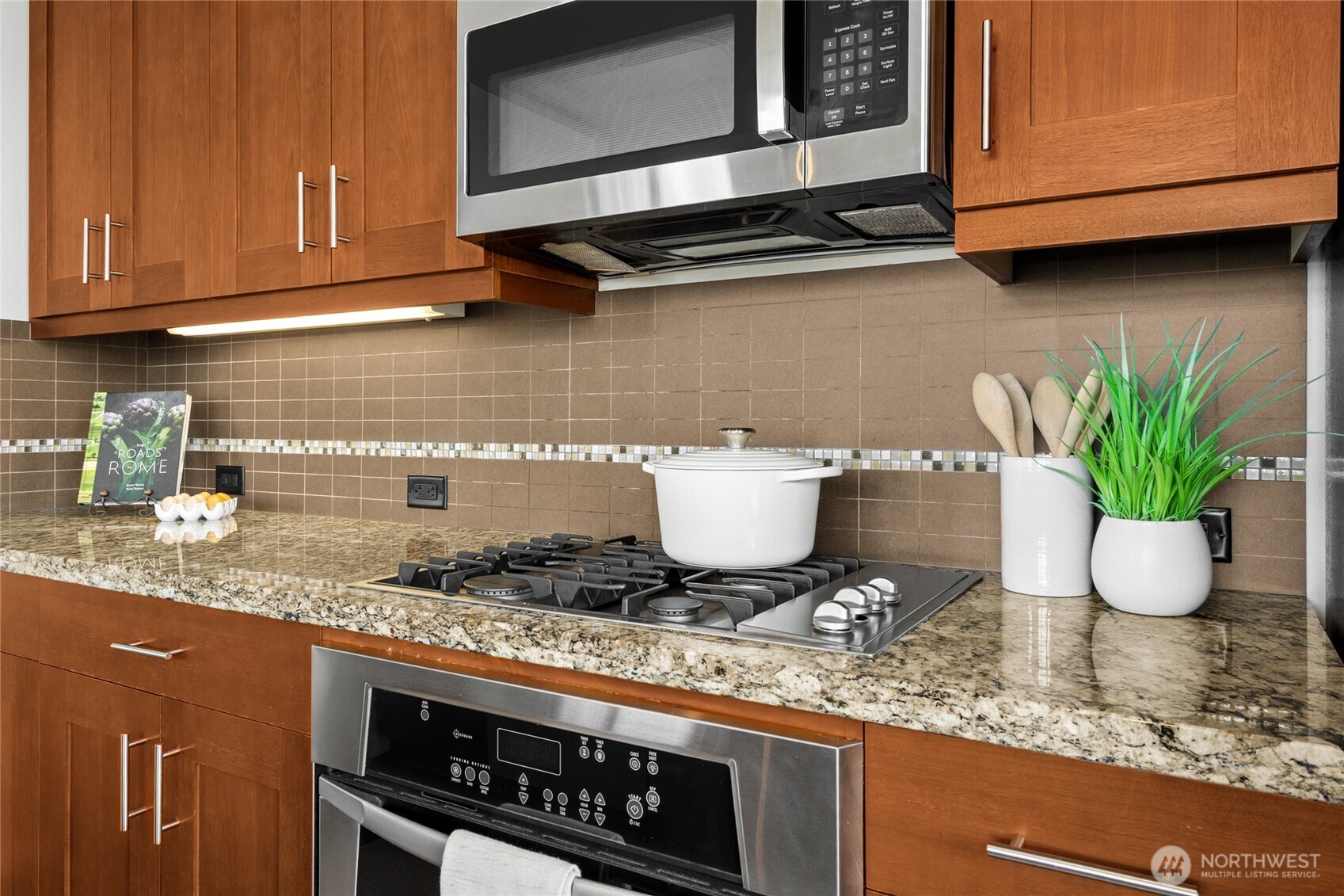 1515 Dock Street, Unit 704 Tacoma, WA 98402 - Photo 12 of 40