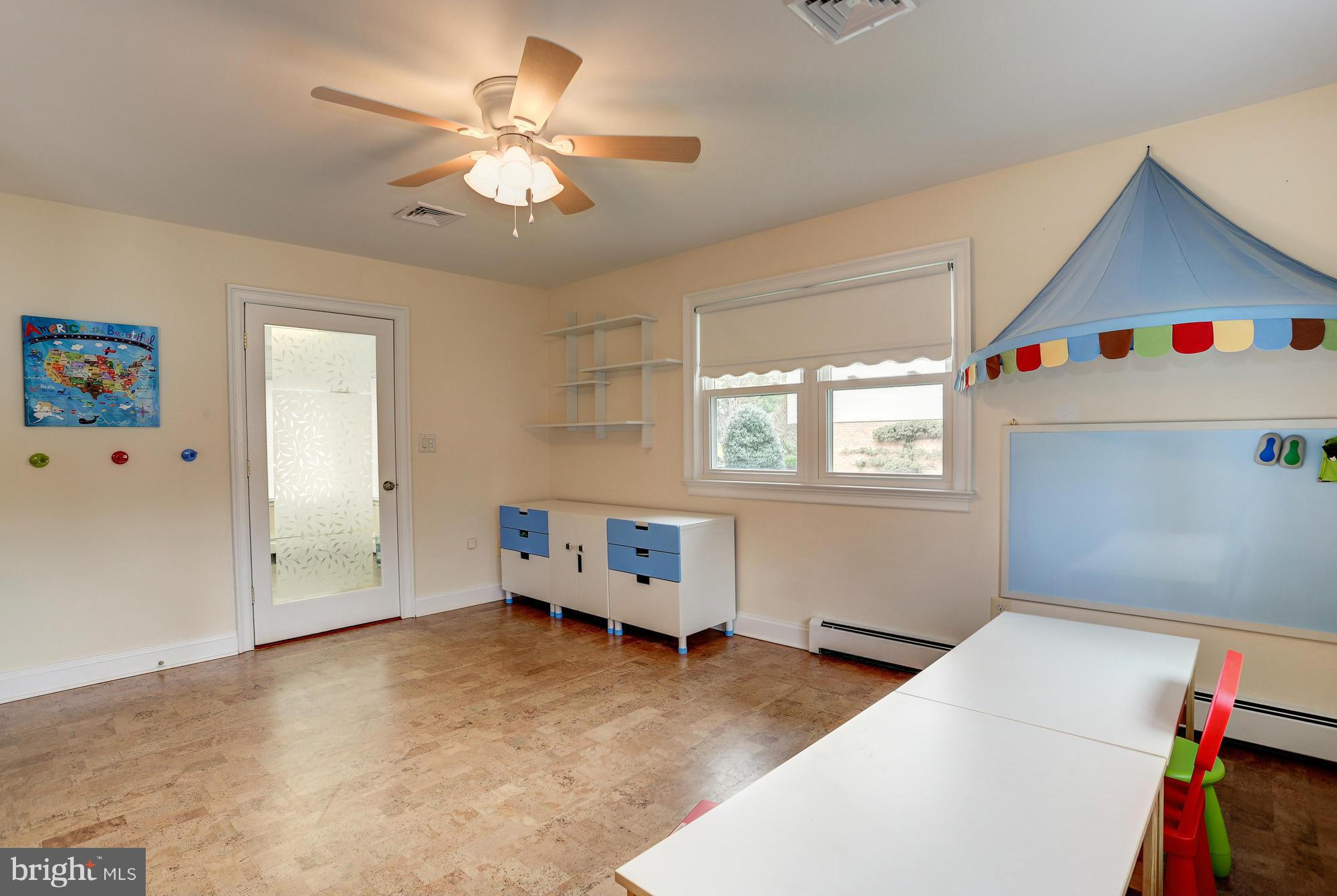 14001 Notley Road Silver Spring, MD 20904 - Photo 12 of 30 Family Room