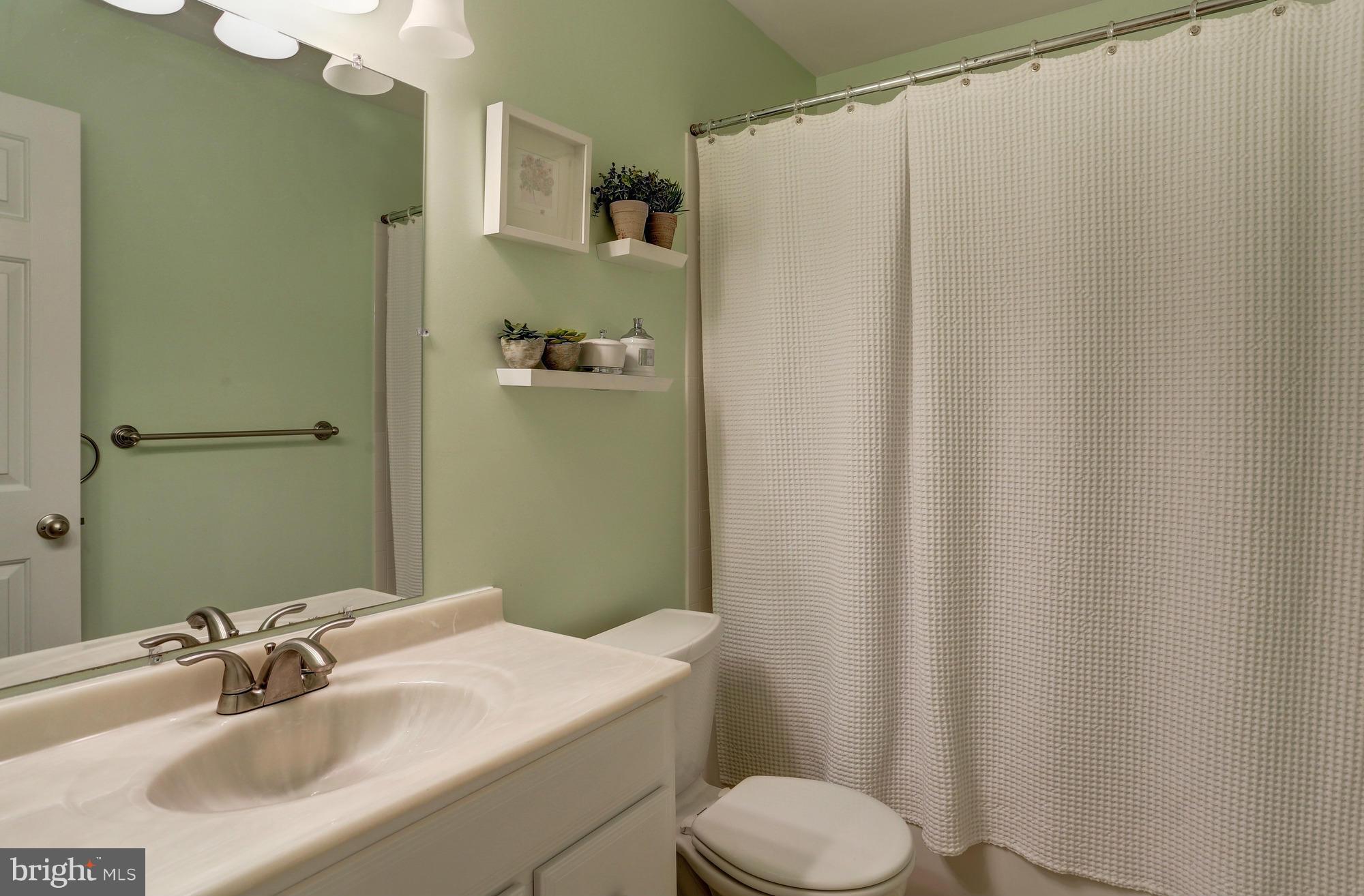 14001 Notley Road Silver Spring, MD 20904 - Photo 16 of 30 Bath