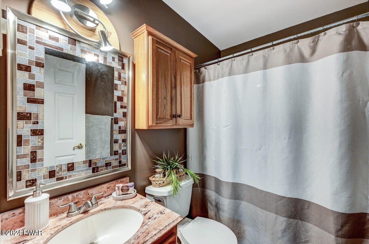 126 Ridge View Road Lackawaxen, PA 18425 - Photo 13 of 78 9d Primary Ensuite Bathroom view 2