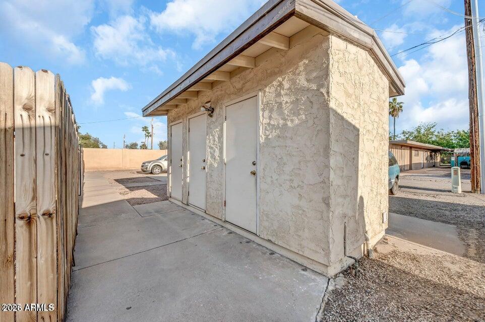 1301 West 3rd Street, Unit 3 Tempe, AZ 85281 - Photo 14 of 16 a view of a house with a outdoor space