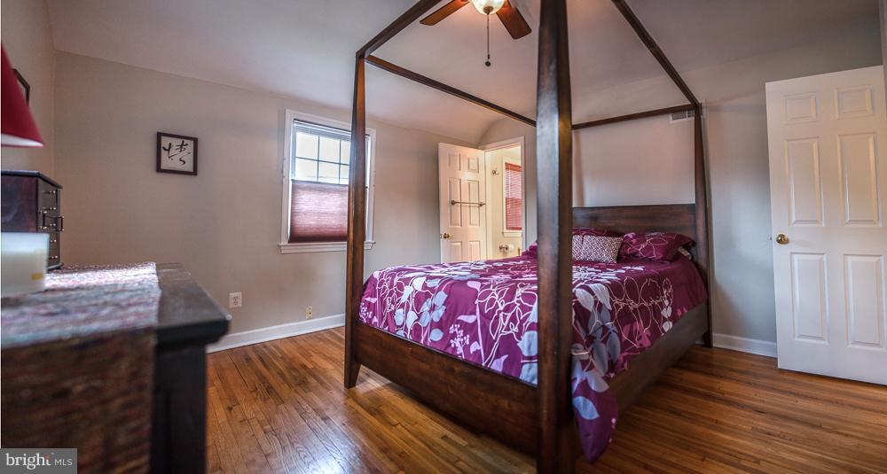 9524 Colesville Road Silver Spring, MD 20901 - Photo 14 of 30 Bedroom (Master)