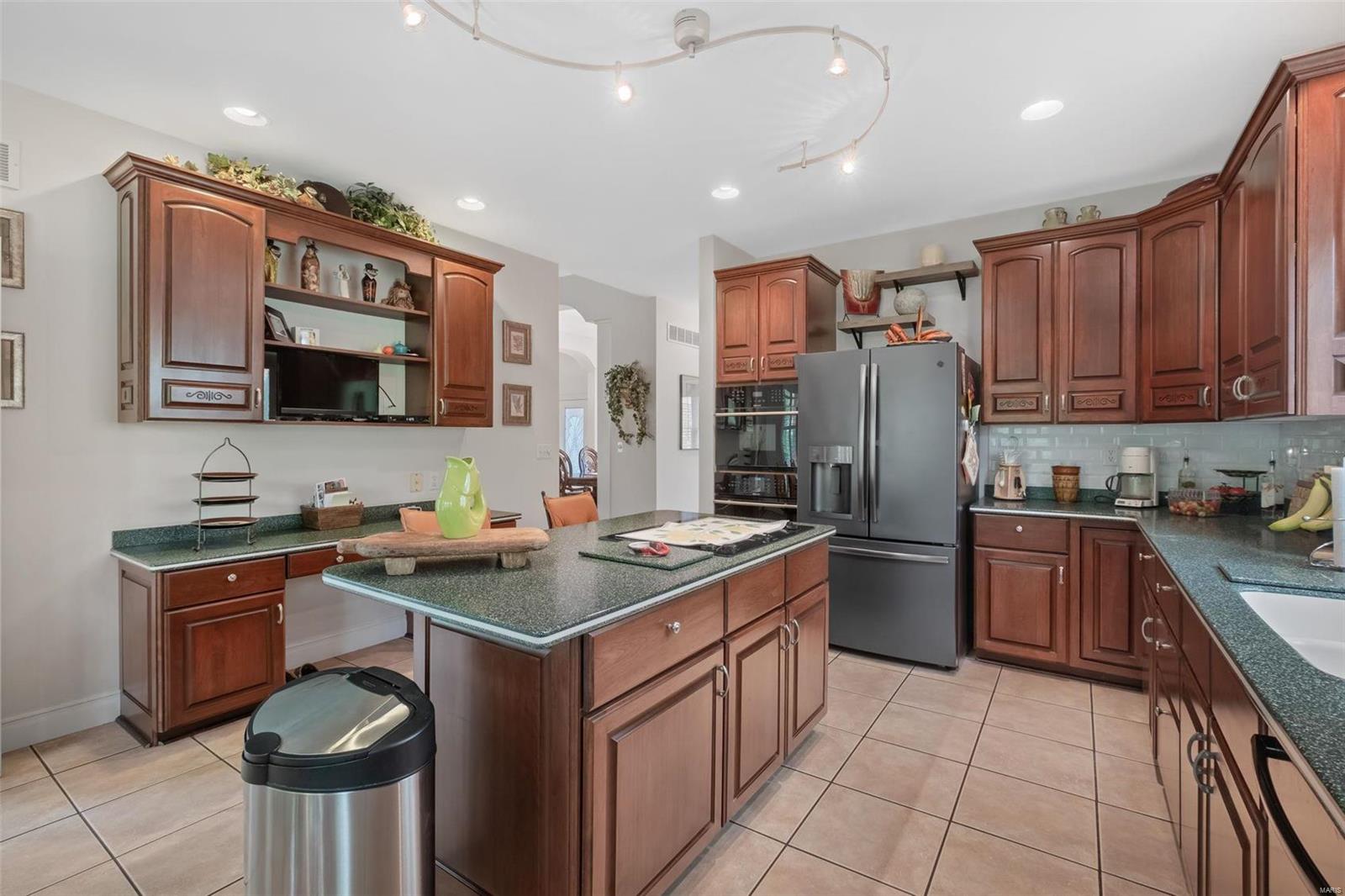 79 Greensburg Weldon Spring, MO 63304 - Photo 17 of 59