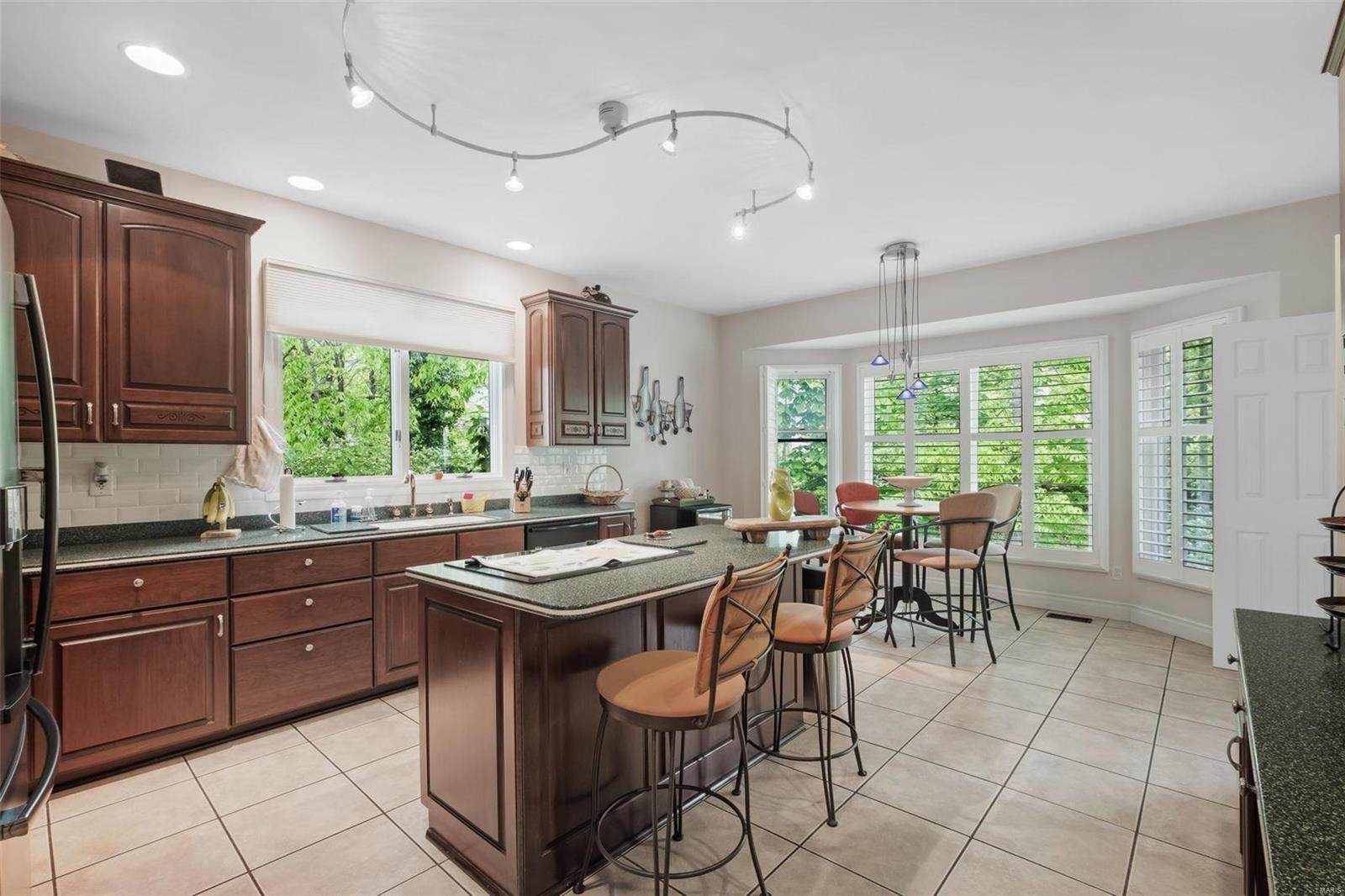 79 Greensburg Weldon Spring, MO 63304 - Photo 7 of 59