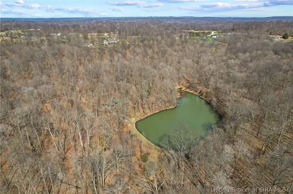 $575,000 | 8172 East Ash Road, Bloomfield, IN 47424