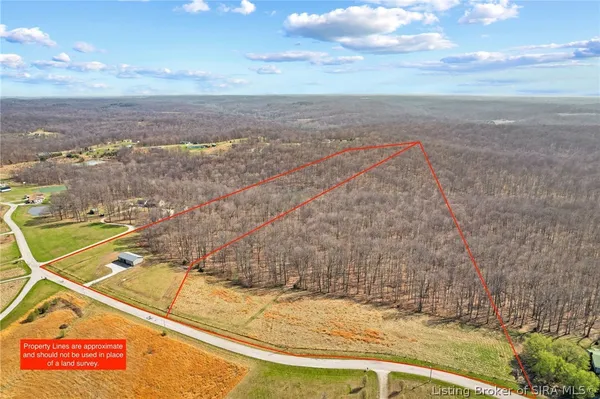 $575,000 | 8172 East Ash Road, Bloomfield, IN 47424