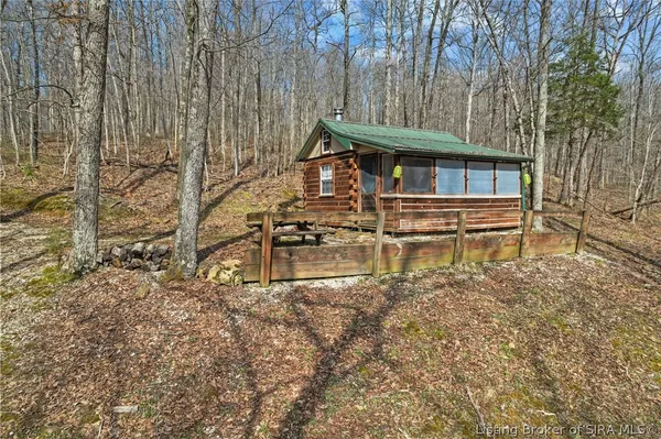 $575,000 | 8172 East Ash Road, Bloomfield, IN 47424