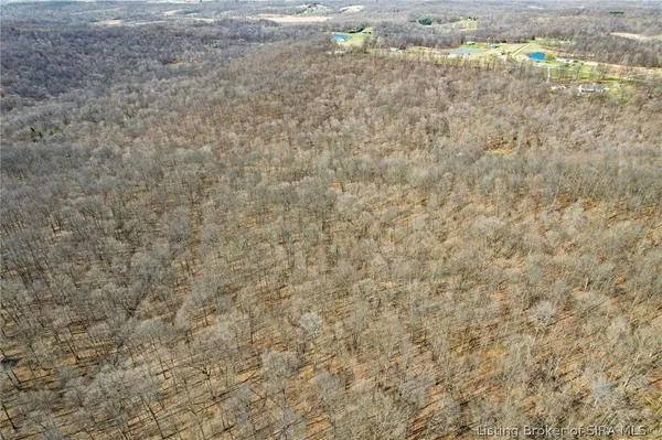 $575,000 | 8172 East Ash Road, Bloomfield, IN 47424