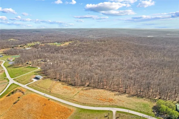 $575,000 | 8172 East Ash Road, Bloomfield, IN 47424