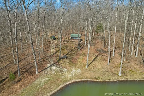 $575,000 | 8172 East Ash Road, Bloomfield, IN 47424