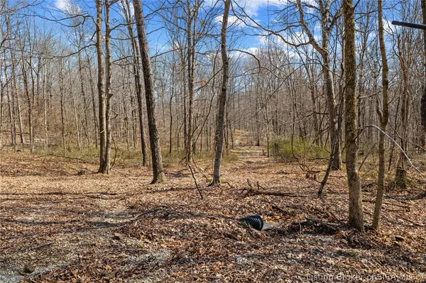 $575,000 | 8172 East Ash Road, Bloomfield, IN 47424