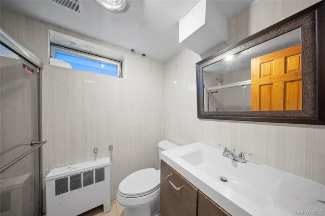 $1,169,999 | 197-15 53rd Avenue | Auburndale