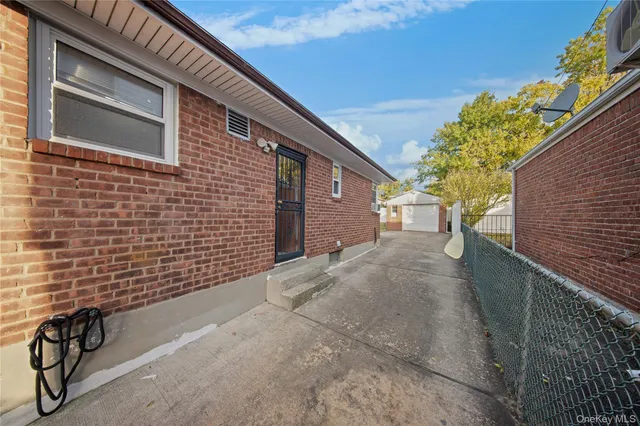 $1,169,999 | 197-15 53rd Avenue | Auburndale