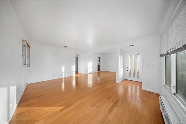 $1,169,999 | 197-15 53rd Avenue | Auburndale