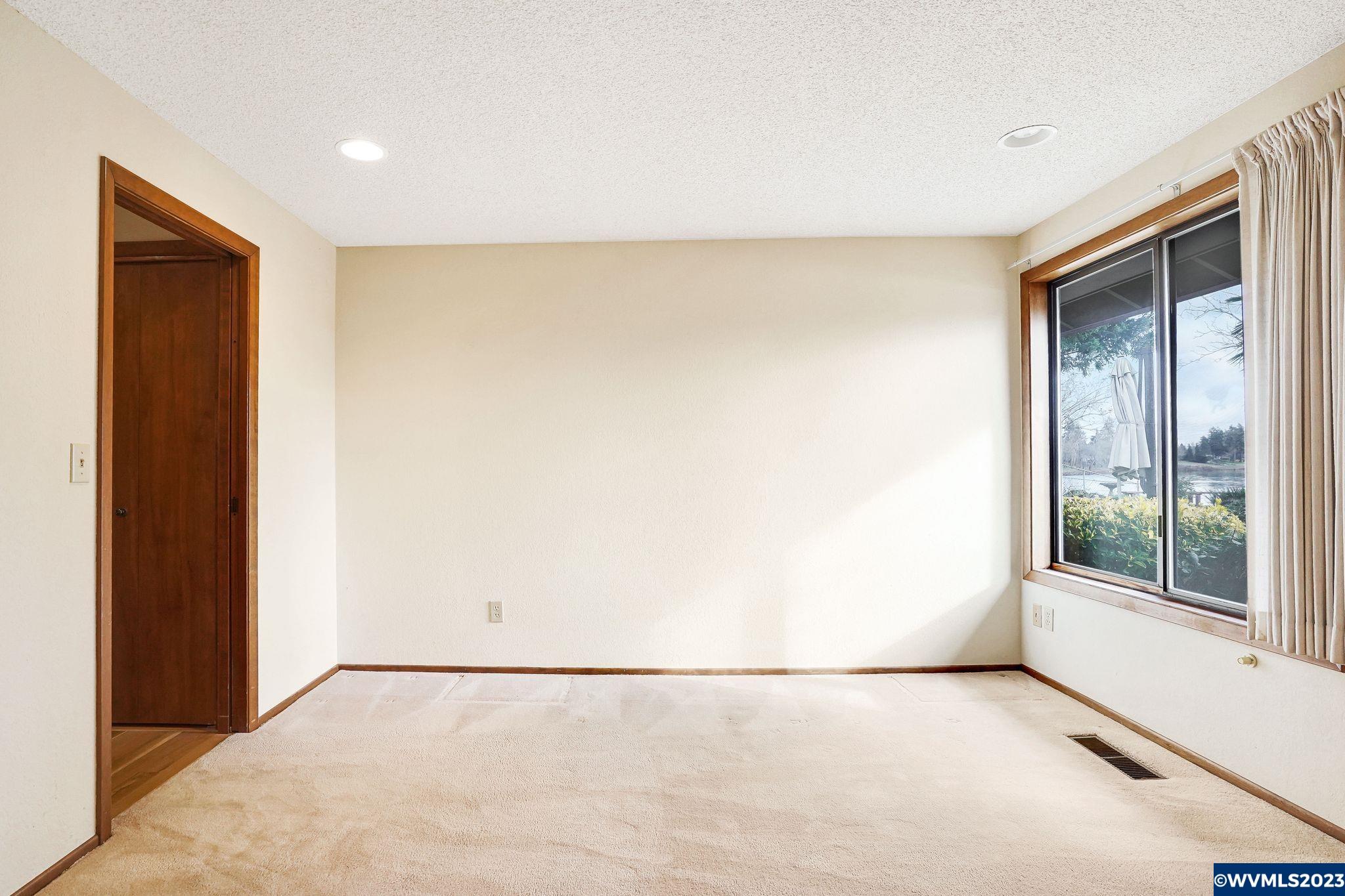 1310 Rafael Avenue North Keizer, OR 97303 - Photo 27 of 37 Gallery Image 27