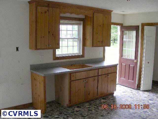8139 Turner Road Richmond, VA 23231 - Photo 3 of 8 Gallery Image 3