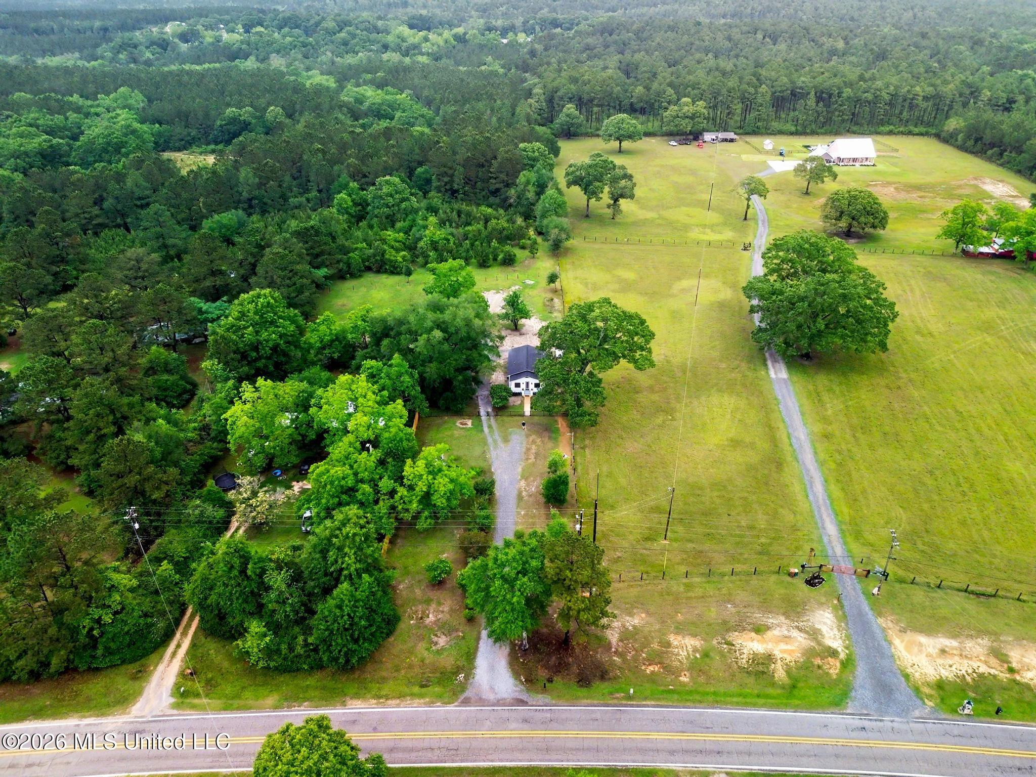 24388 Bethel Road Saucier, MS 39574 - Photo 7 of 21 01_0f8e1945-94f5-4b3e-9690-9c686fb366ca