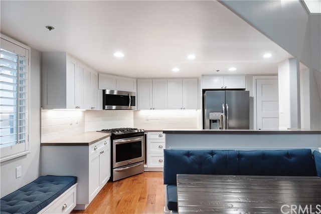 113 28th Place Manhattan Beach, CA 90266 - Photo 5 of 27