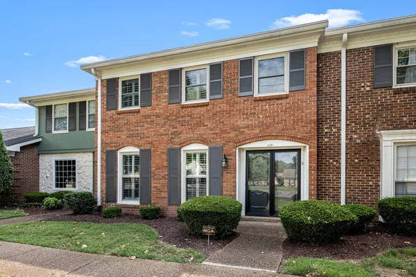$275,000 | 1002 East Northfield Boulevard, Unit A106, Murfreesboro, TN 37130