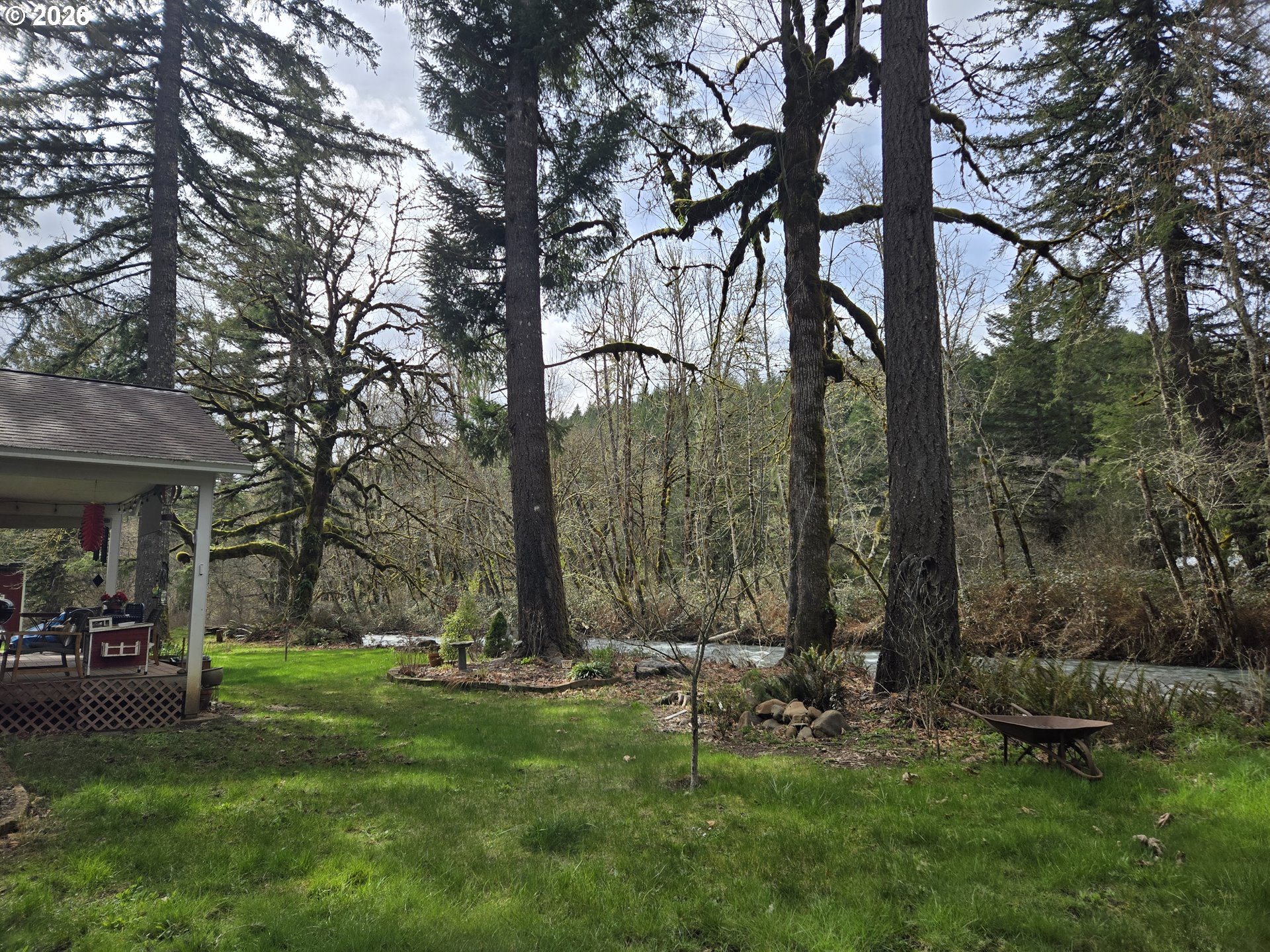 16817 Nonpareil Road Sutherlin, OR 97479 - Photo 20 of 39 a view of a park with large trees