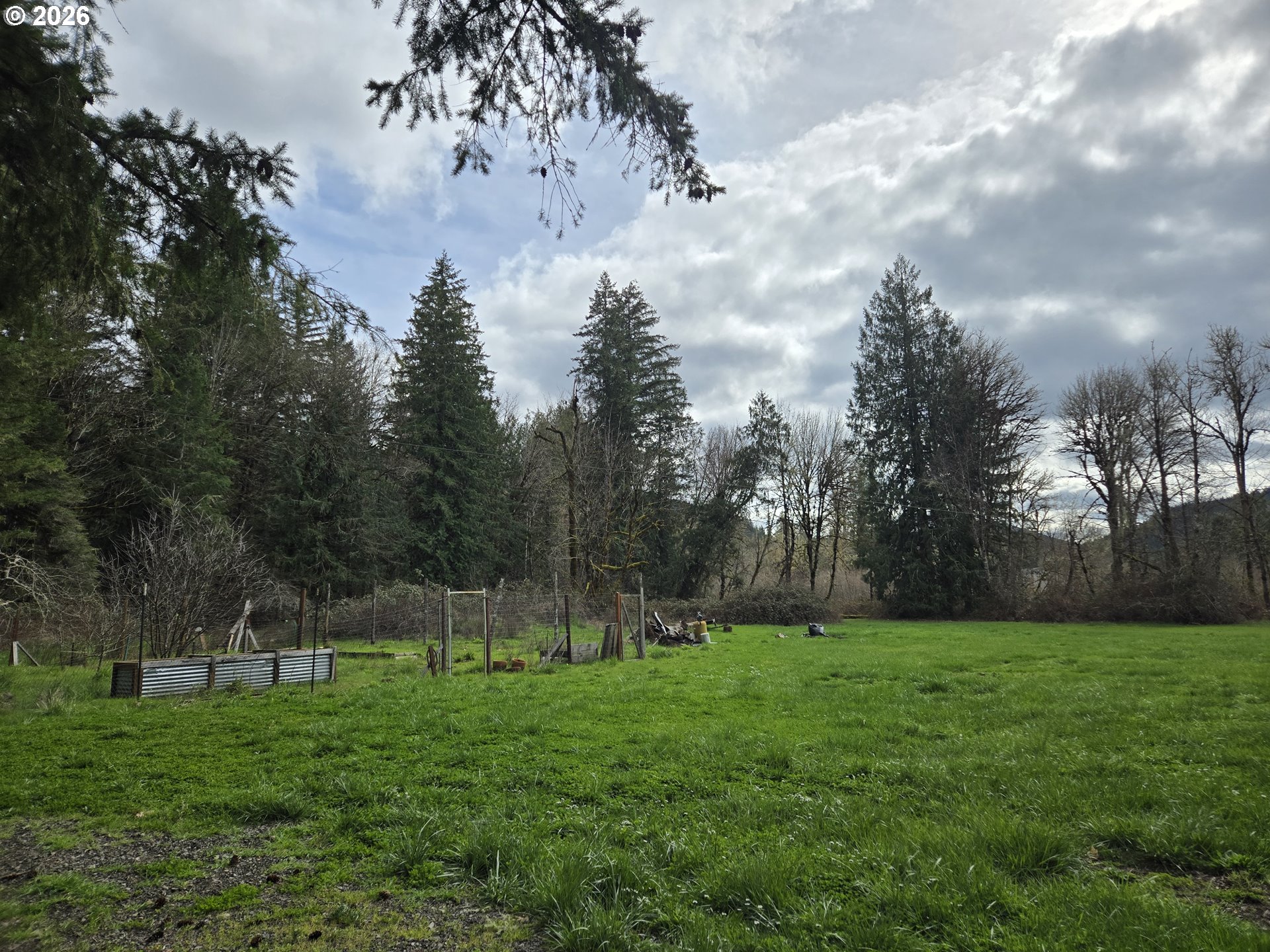 16817 Nonpareil Road Sutherlin, OR 97479 - Photo 26 of 39 a view of a park