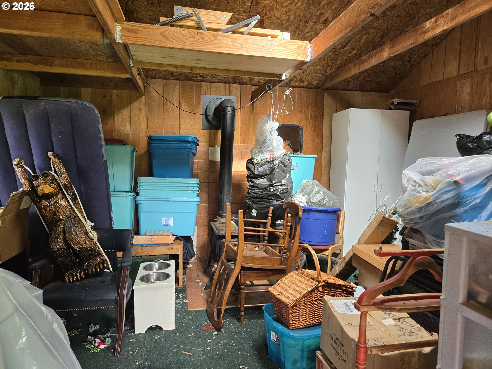 16817 Nonpareil Road Sutherlin, OR 97479 - Photo 29 of 39 a view of walk in closet with clothes and shoes