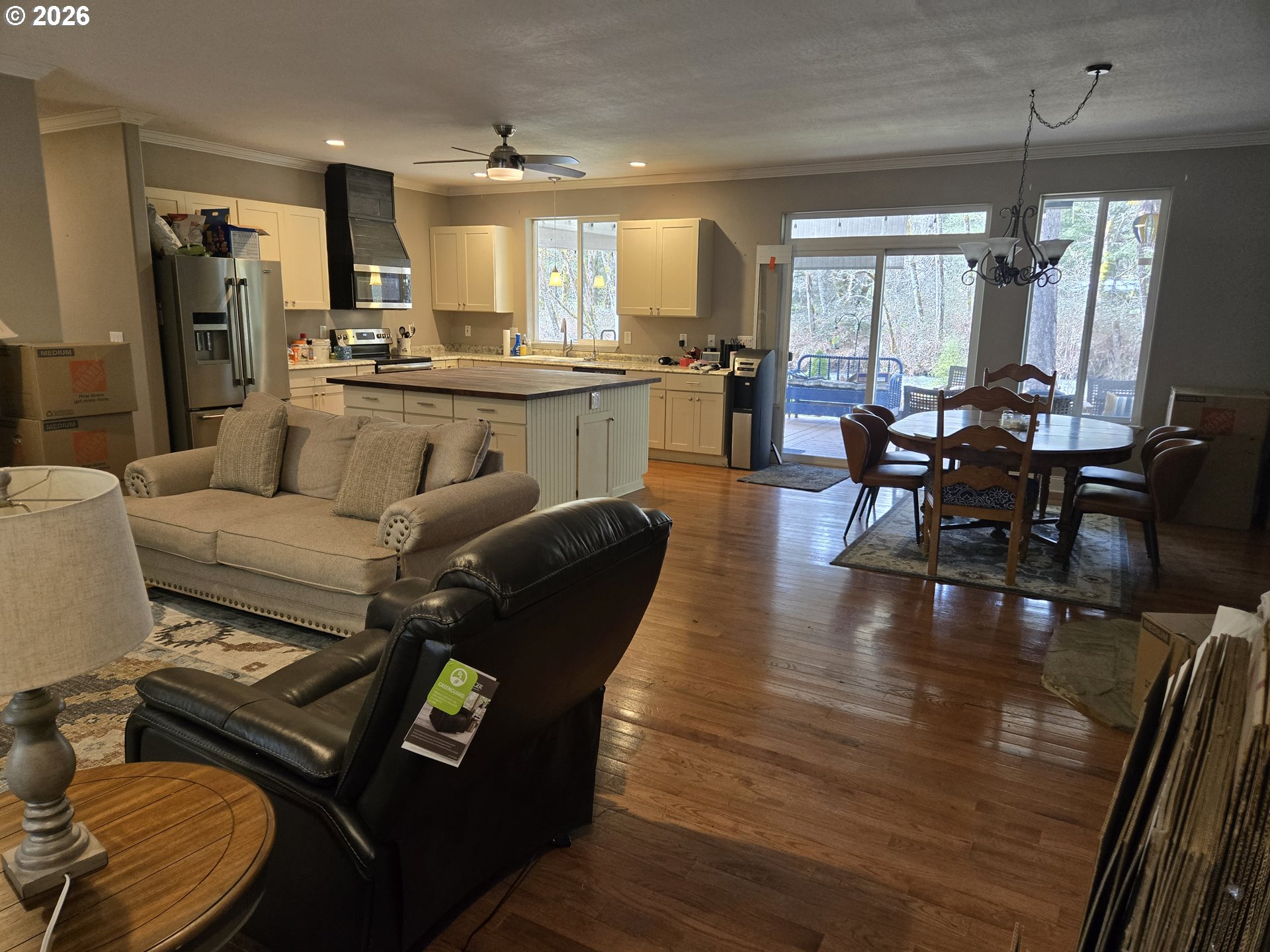 16817 Nonpareil Road Sutherlin, OR 97479 - Photo 5 of 39 a living room with furniture and kitchen view