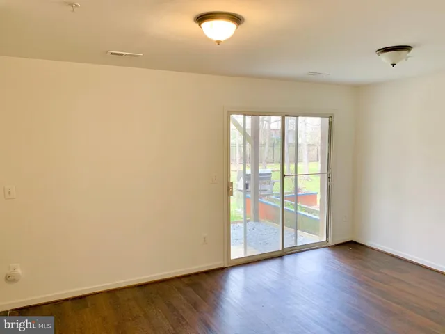 $2,100 | 3 Juliana Circle West, Annapolis, MD 21401