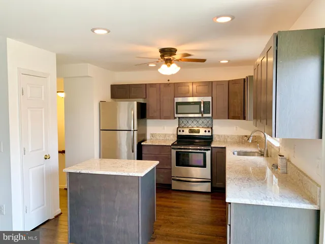 $2,100 | 3 Juliana Circle West, Annapolis, MD 21401