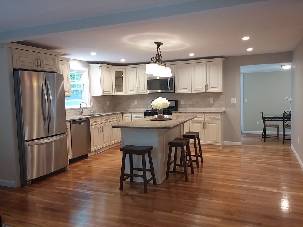 47 Swain Road Chelmsford, MA 01863 - Photo 2 of 19 Gallery Image 2