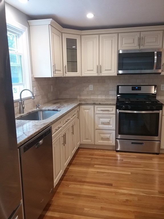 47 Swain Road Chelmsford, MA 01863 - Photo 6 of 19 Gallery Image 6