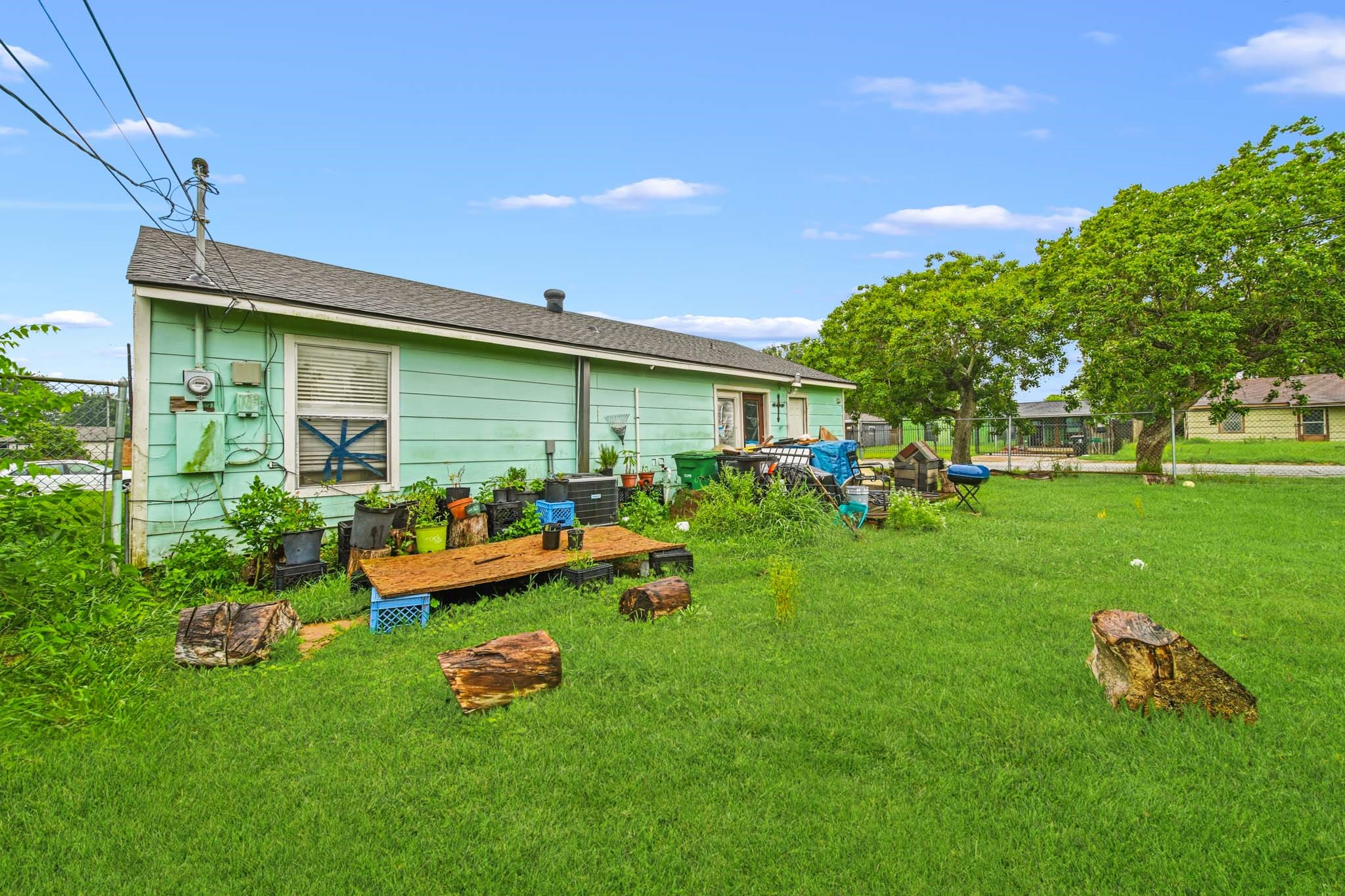 5003 Ridgeway Drive Houston, TX 77033 - Photo 10 of 25