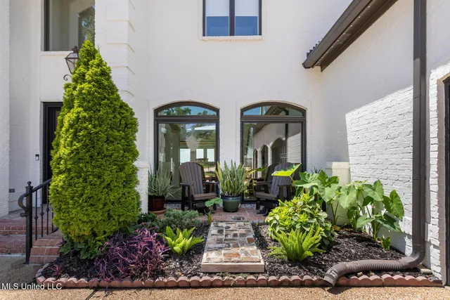 $1,470,000 | 64 Grandview Circle, Brandon, MS 39047