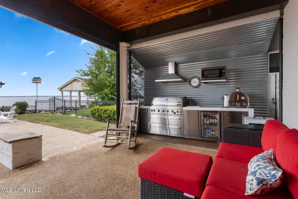$1,470,000 | 64 Grandview Circle, Brandon, MS 39047