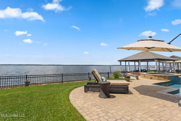 $1,470,000 | 64 Grandview Circle, Brandon, MS 39047