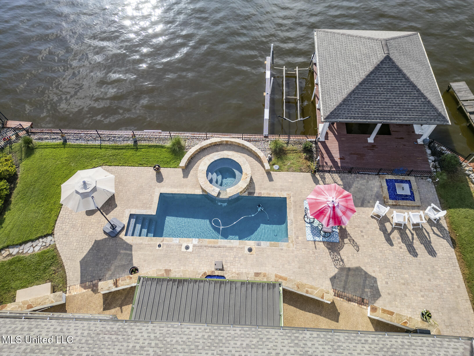 64 Grandview Circle Brandon, MS 39047 - Photo 9 of 77 64 Grndview Drone-4